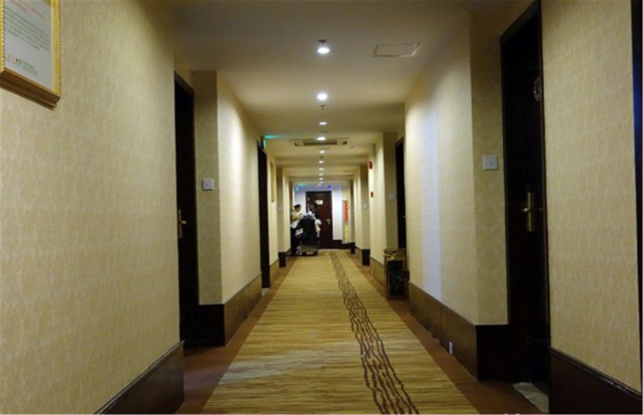 Vienna 3 Best Hotel Shanghai Expo Sanlin Экстерьер фото