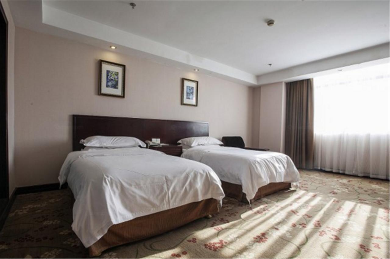 Vienna 3 Best Hotel Shanghai Expo Sanlin Экстерьер фото