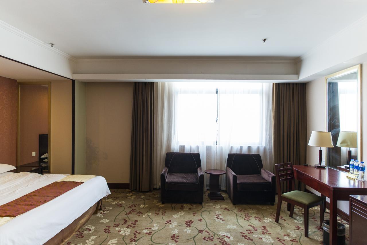 Vienna 3 Best Hotel Shanghai Expo Sanlin Экстерьер фото