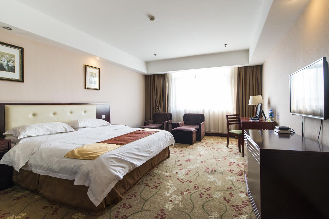 Vienna 3 Best Hotel Shanghai Expo Sanlin Экстерьер фото
