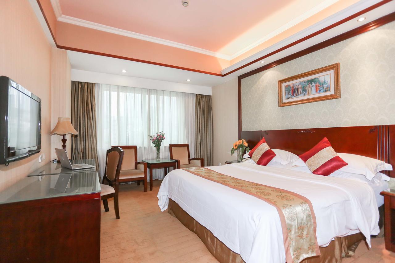 Vienna 3 Best Hotel Shanghai Expo Sanlin Экстерьер фото