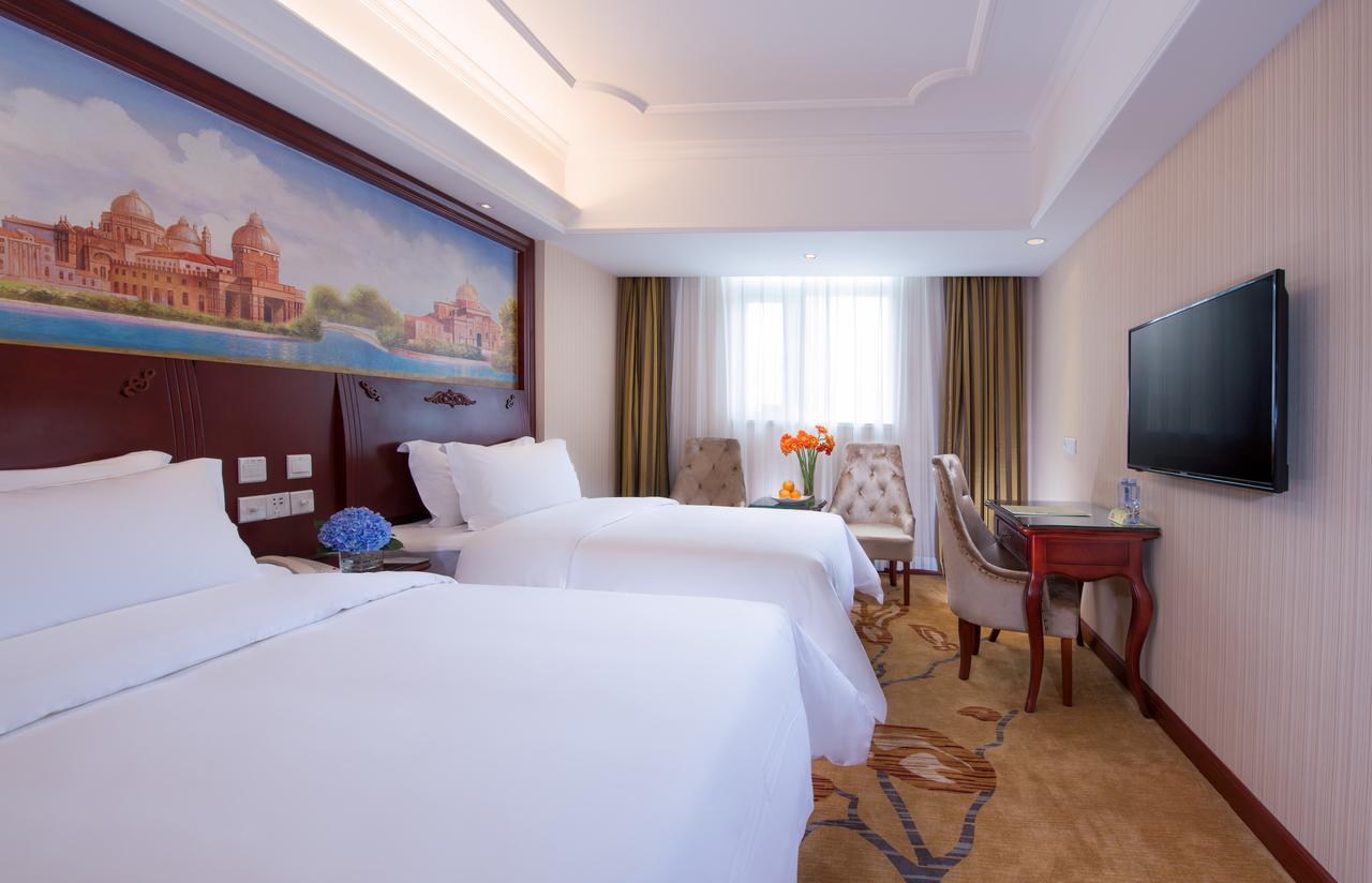 Vienna 3 Best Hotel Shanghai Expo Sanlin Экстерьер фото